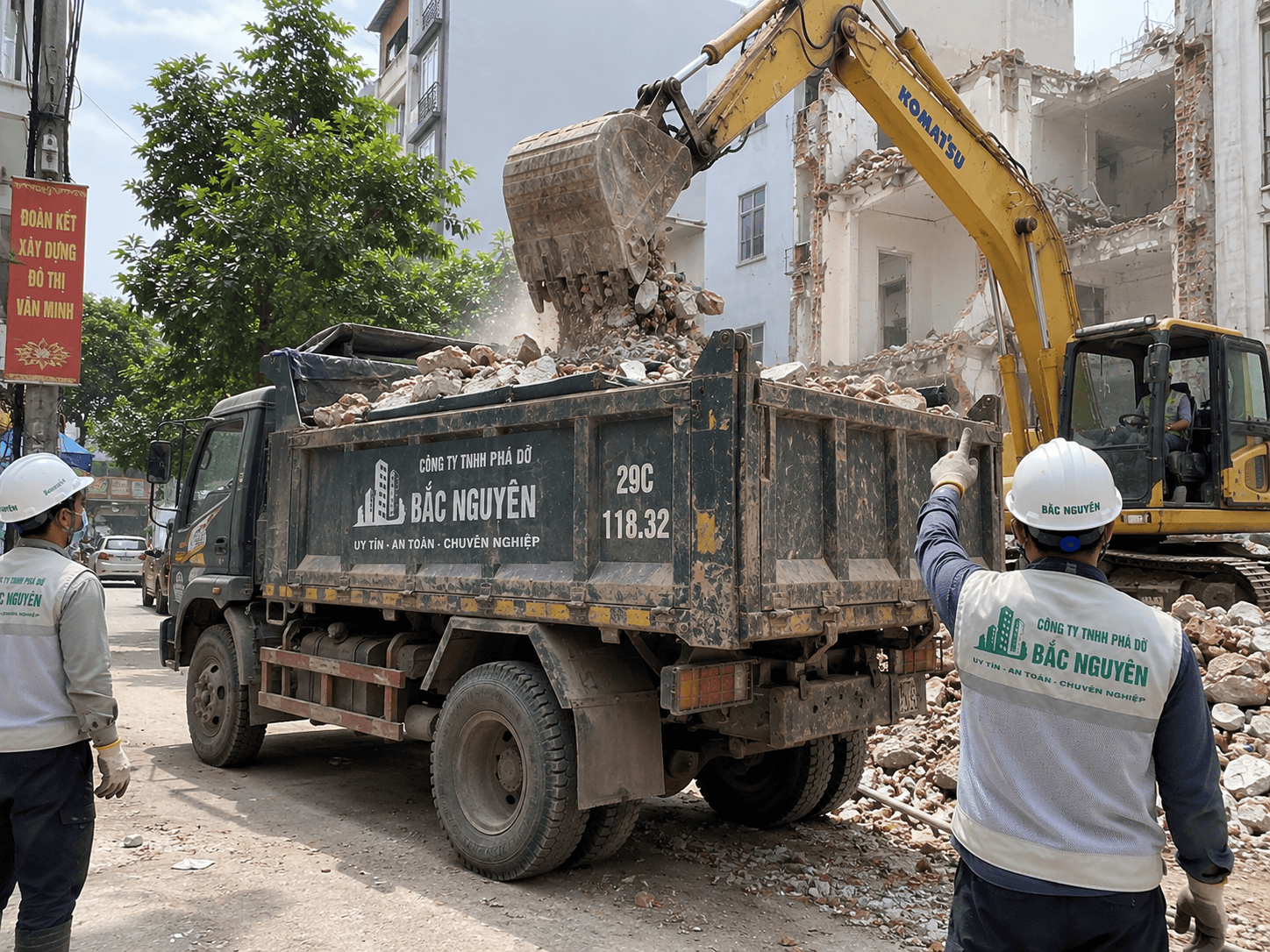 Vận chuyển phế thải sau phá dỡ công trình