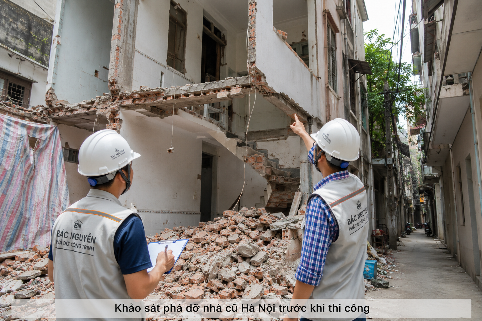 Khảo sát phá dỡ nhà cũ Hà Nội trước khi thi công